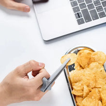 Ladda upp bild till gallerivisning, 4 Finger Chopsticks Lazy Auxiliary Chopsticks Hold Snacks Not Dirty Hands Chopsticks Finger Ring Play Game Lazy Artifact
